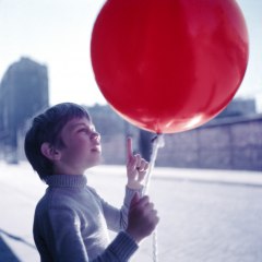 Filmfoto: Der rote Ballon